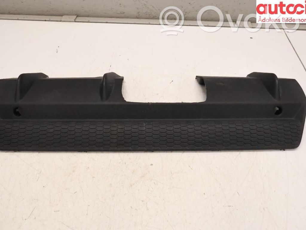 Volvo S60 Takapuskurin alaosan lista 
