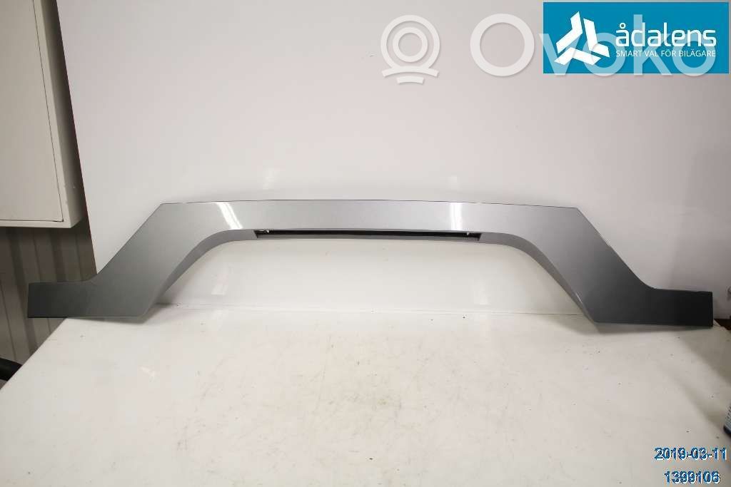 BMW X3 E83 Tailgate trim 