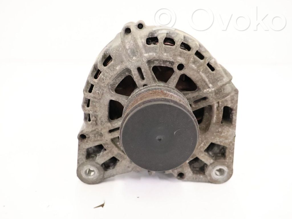 Alternador   231007281R,FG15T057