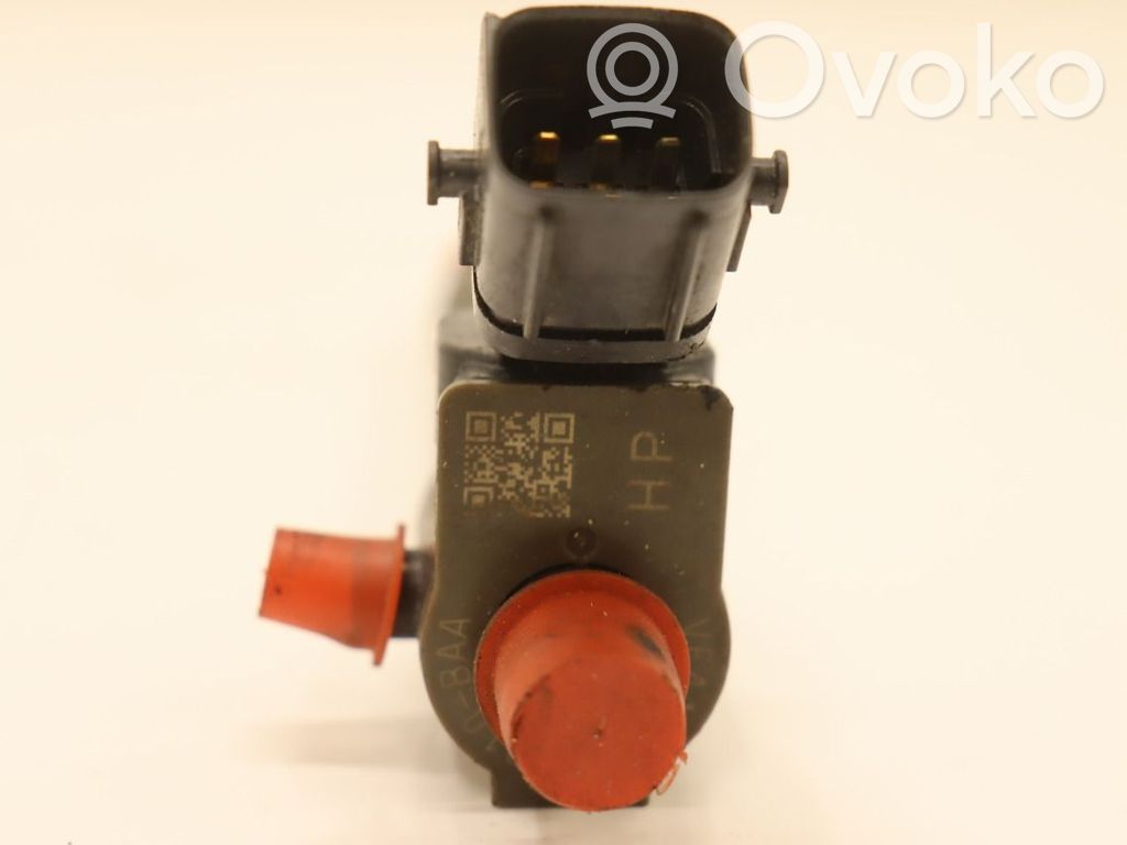 Volvo S90, V90 Inyector de combustible 