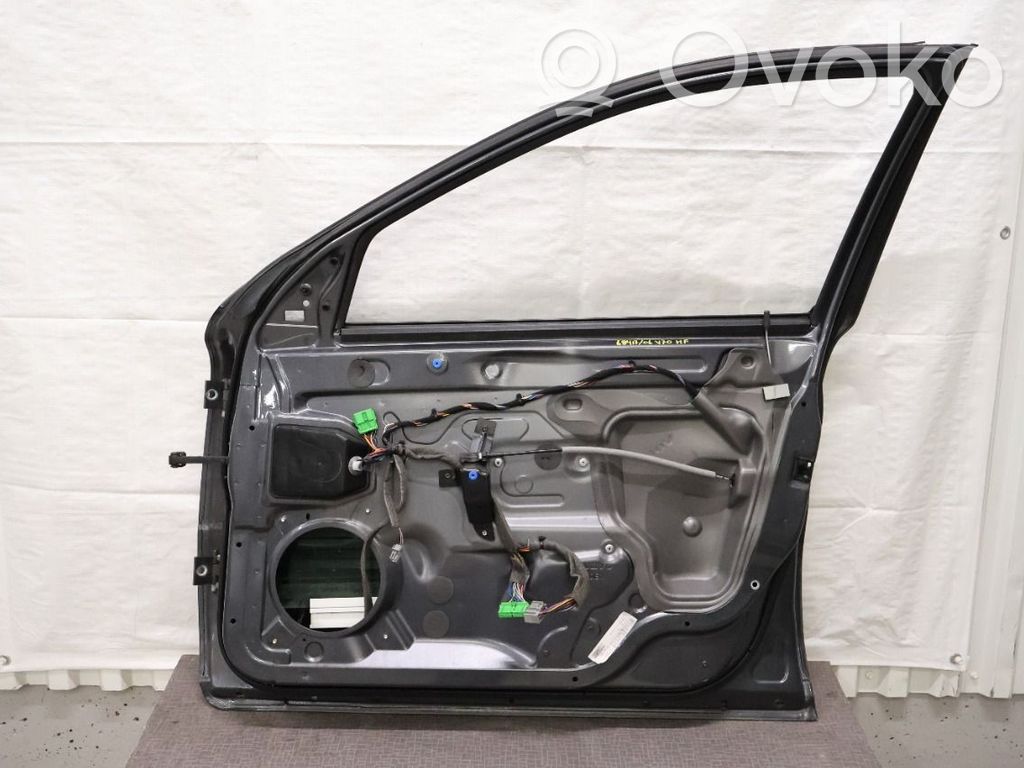 Drzwi przednie   30796487