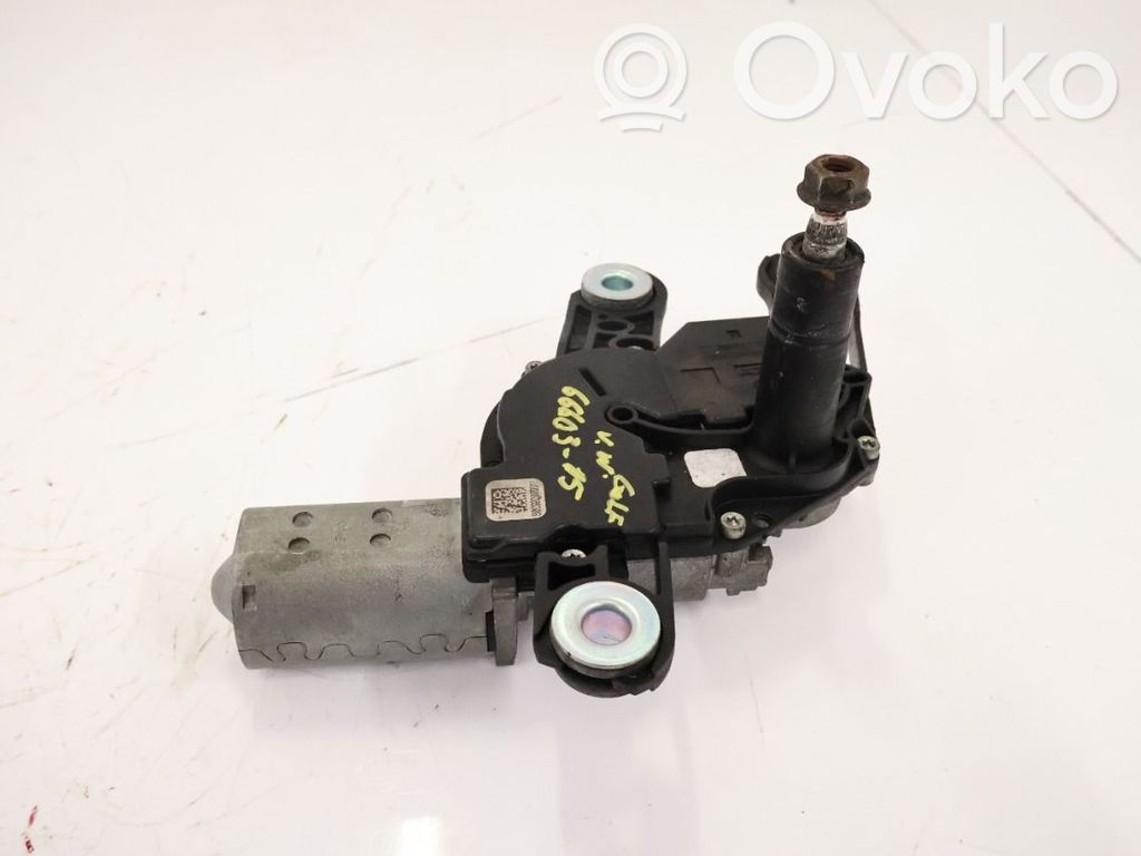 Volkswagen Golf VII Moteur d'essuie-glace arrière 