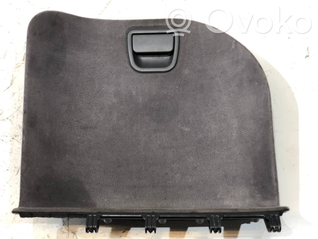 BMW 7 E65 E66 Šoninis apdailos skydas 