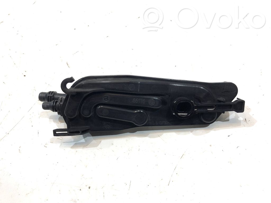 BMW 7 E65 E66 Thermostat housing 
