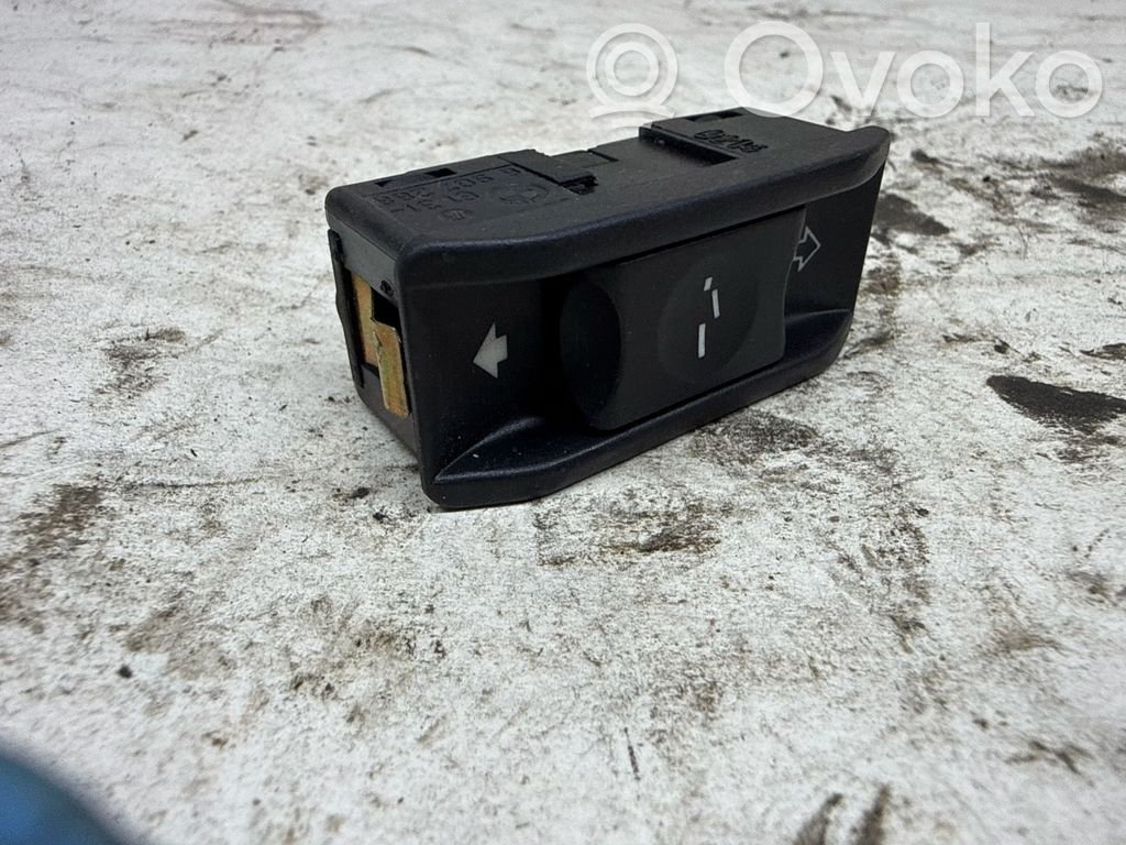 Hazard light switch   6131,6907288,03015010