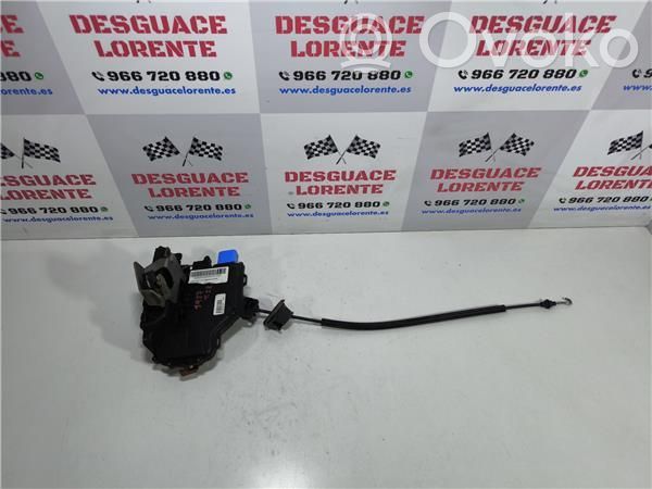 Motor de cierre de puerta trasera   4E0839015