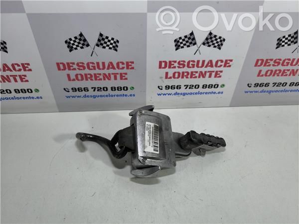 Cinturón delantero   Q5305342