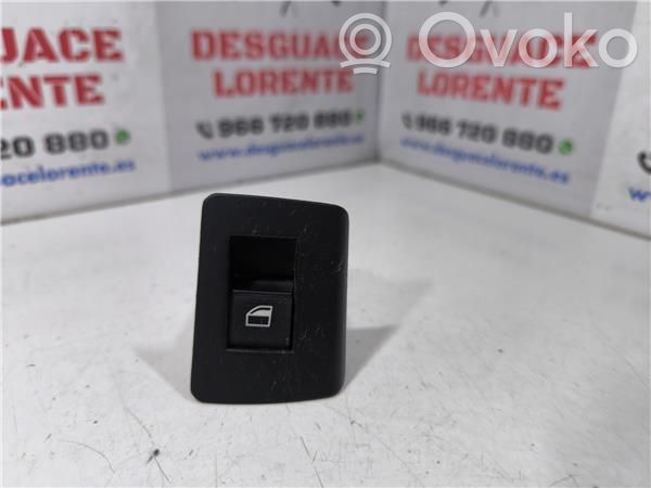 BMW X5 E53 Czujnik otwarcia klapy bagażnika 