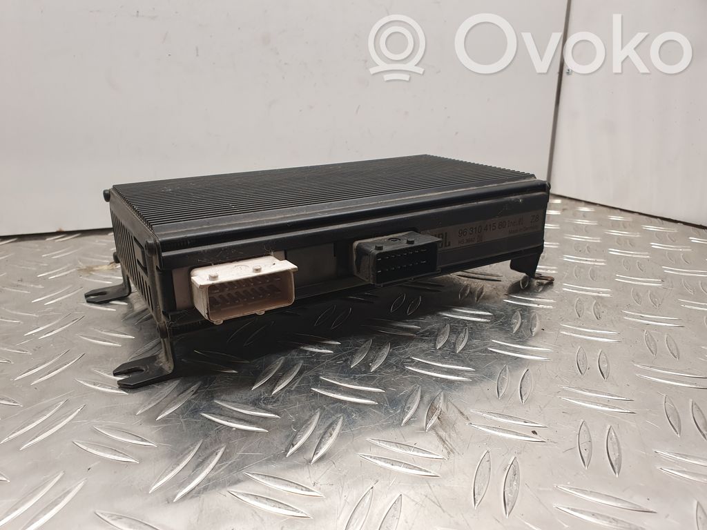 Peugeot 607 Endstufe Audio-Verstärker 