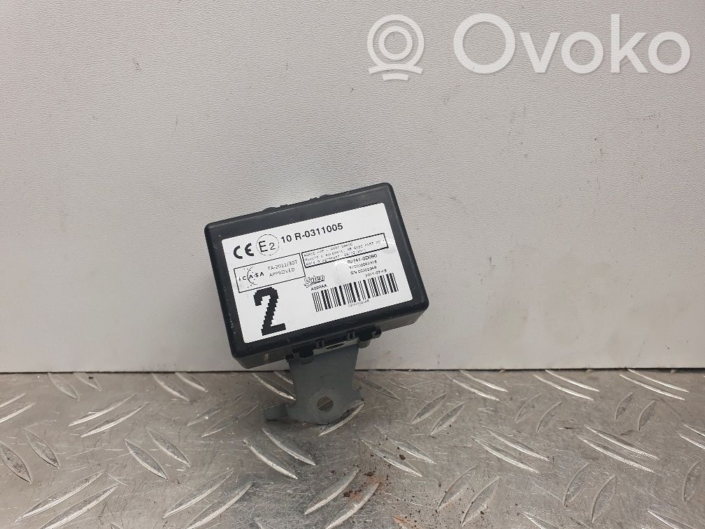 Toyota Yaris Door central lock control unit/module 