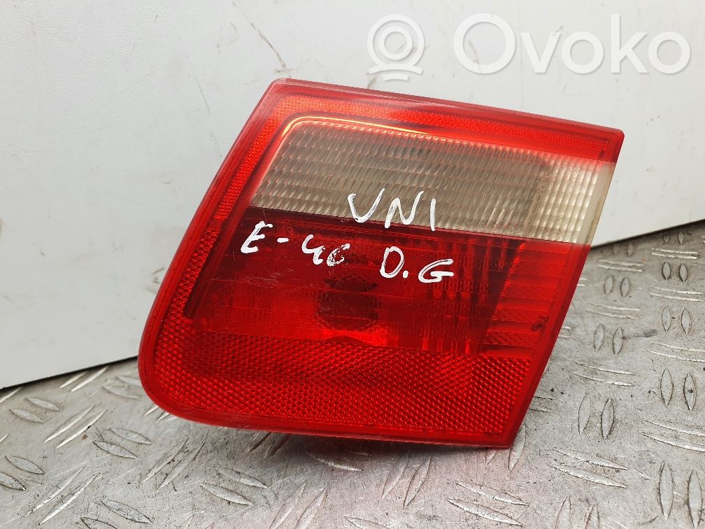 BMW 3 E46 Aizmugurējais lukturis pārsegā 