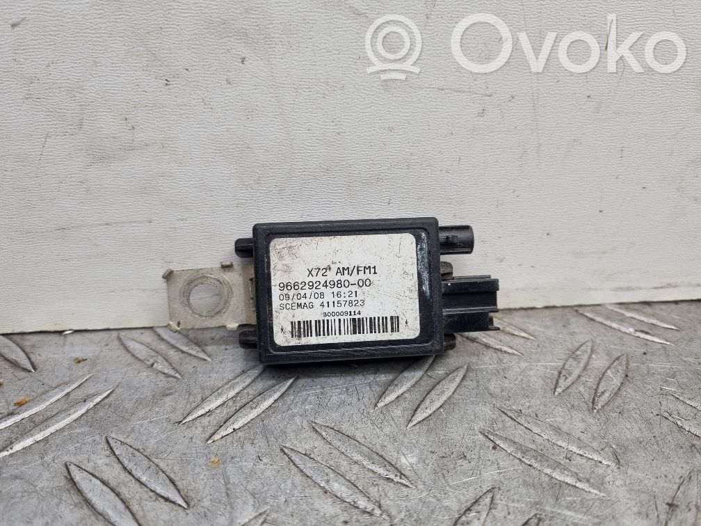 Citroen C5 Antenos stiprintuvas 