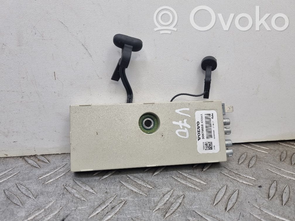 Volvo V70 Antenos stiprintuvas 