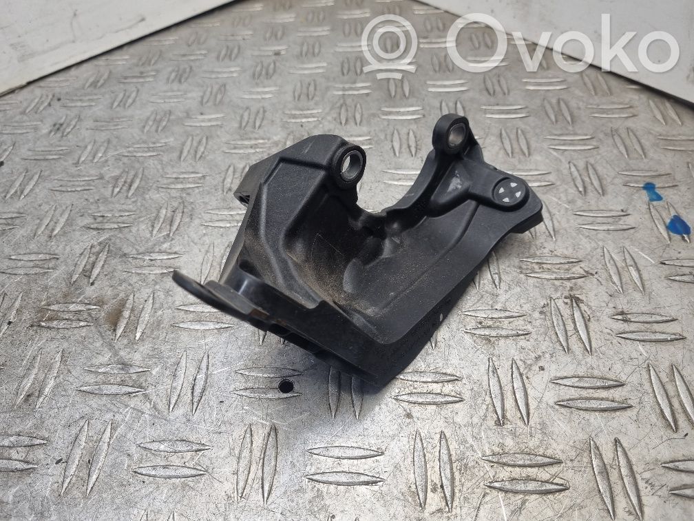 Engine mounting bracket   9815492580