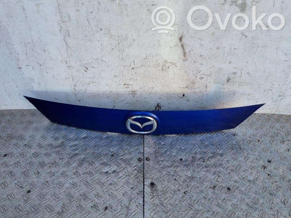 Mazda 6 Trunk door license plate light bar 