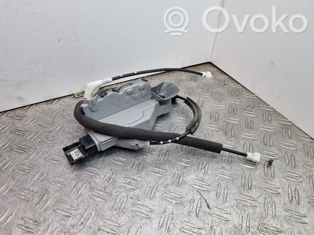 Citroen DS3 Priekšpusē slēdzene 