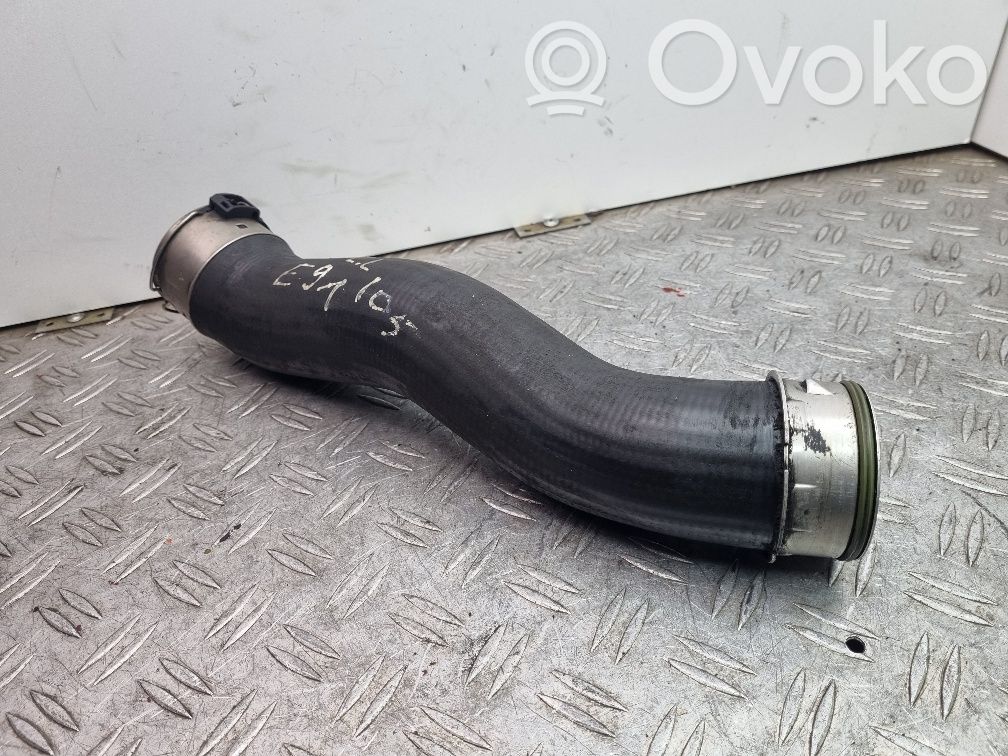 BMW 3 E90 E91 Intercooler hose/pipe 