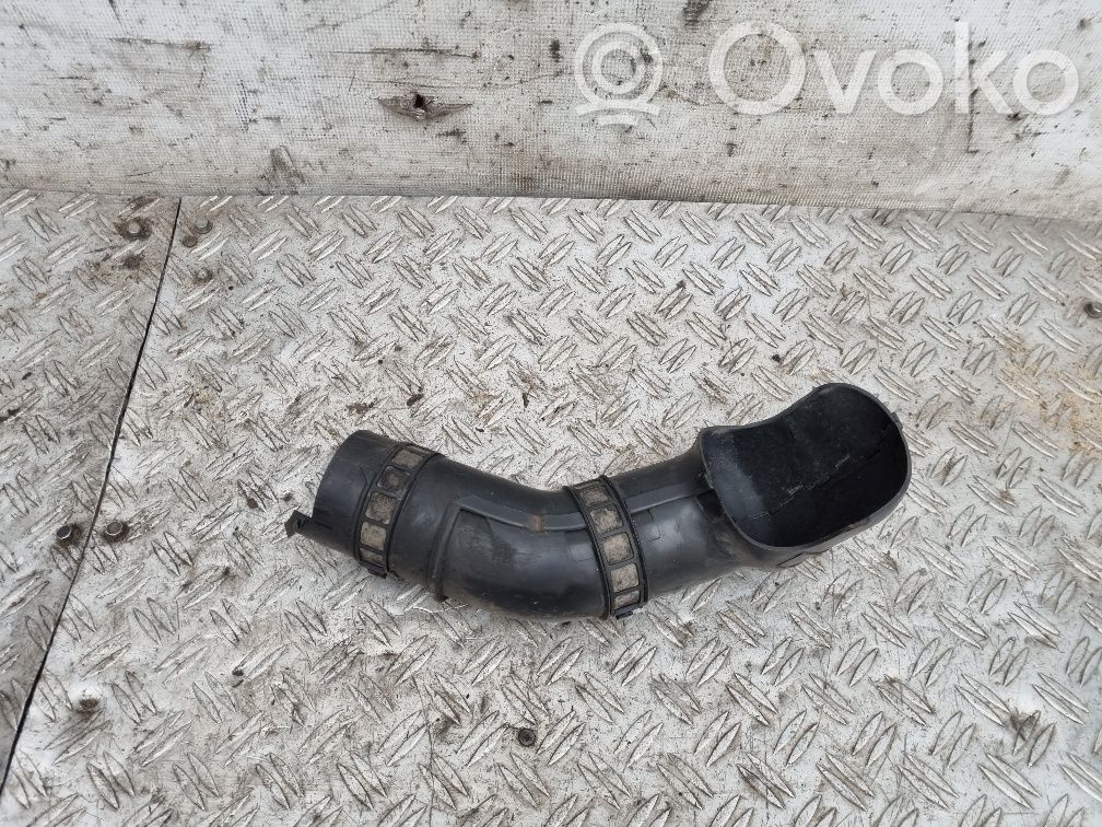 Jeep Grand Cherokee (WK) Air intake duct part 