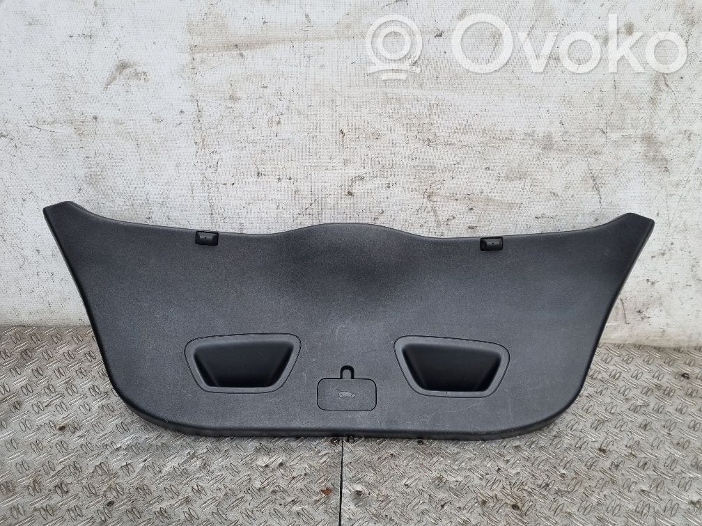 KIA Ceed Tailgate trim 