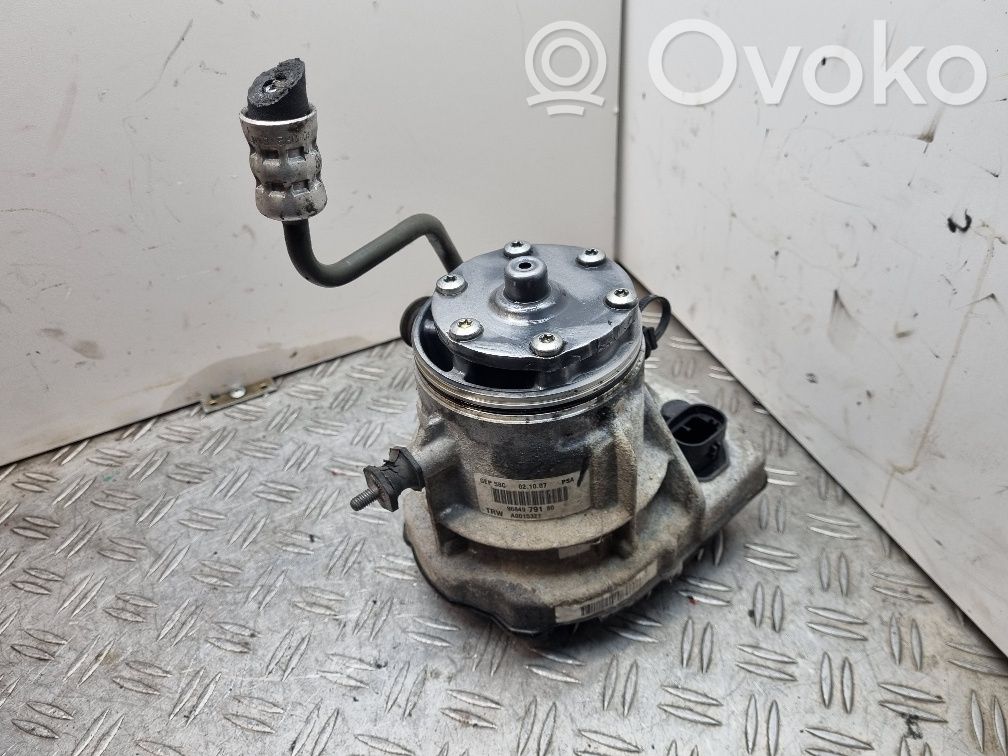 Peugeot 308 Power steering pump 