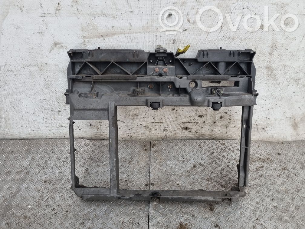 Citroen C3 Picasso Radiatoru panelis 