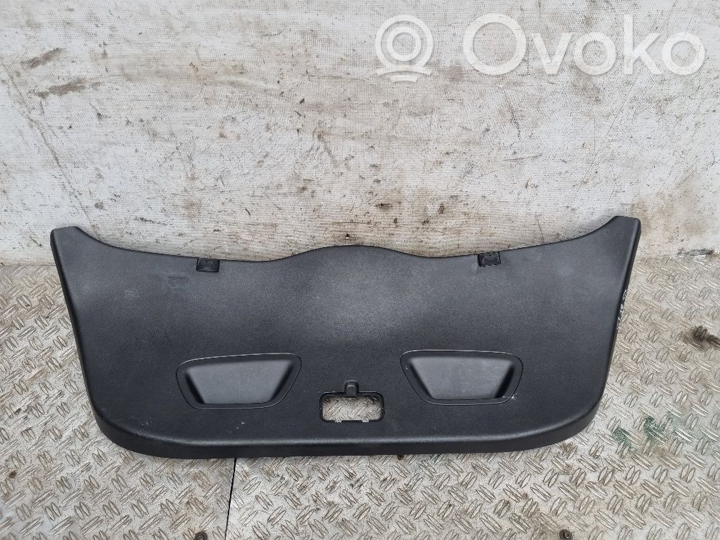 Tailgate trim   817511H010