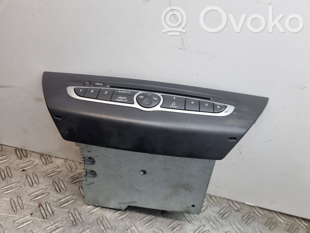 Renault Laguna III Radio/CD/DVD/GPS head unit 