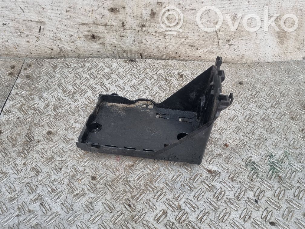 Peugeot 3008 I Akumuliatoriaus tvirtinimo padas 