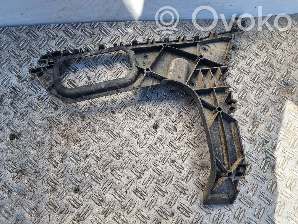 Audi Q7 4L Rear bumper mounting bracket 