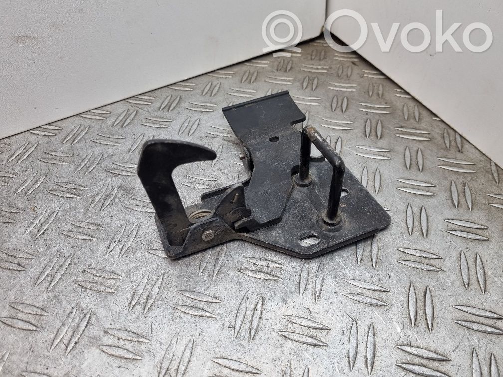 Audi Q7 4L Engine bonnet/hood lock/latch loop/hook 