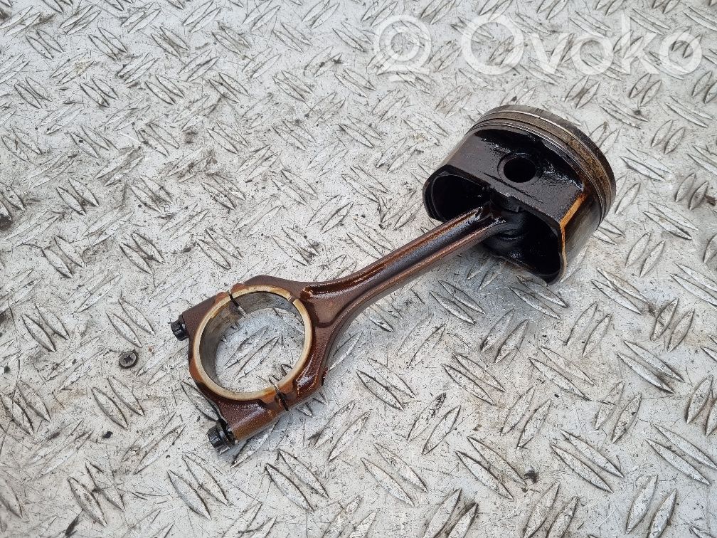 Piston with connecting rod   BBBB8B