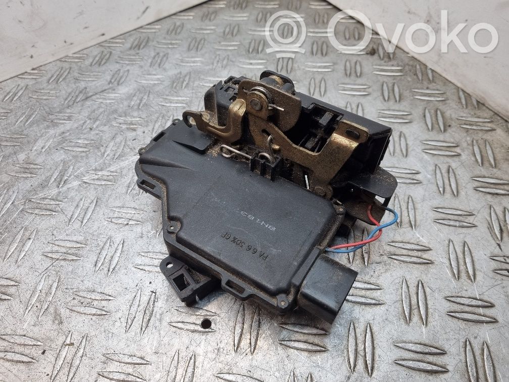 Audi TT Mk1 Durų spyna (dvidurio) 