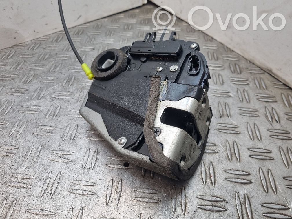 Toyota Yaris Rear door lock 