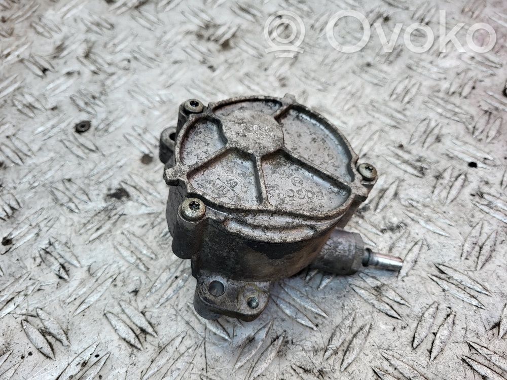 Peugeot 407 Vacuum pump 