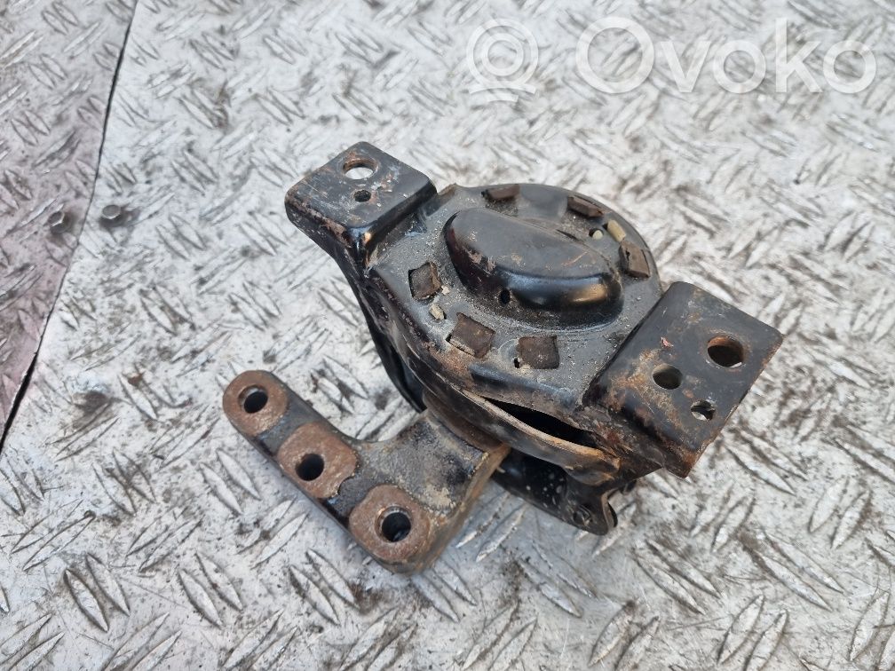 Citroen C3 Engine mount bracket 