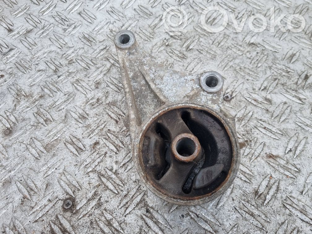 Opel Astra H Engine mount bracket 
