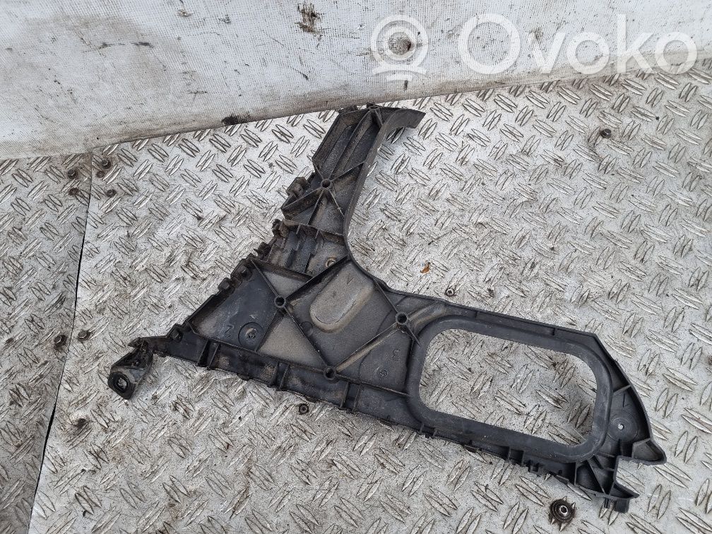 Audi Q7 4L Rear bumper mounting bracket 