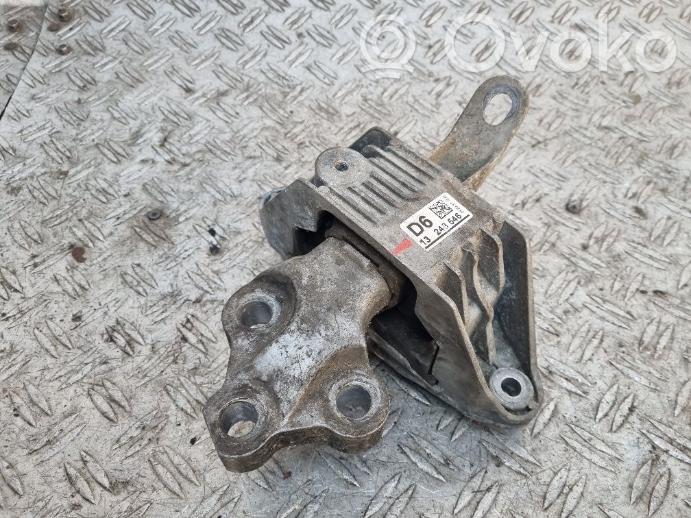 Opel Astra J Engine mount bracket 