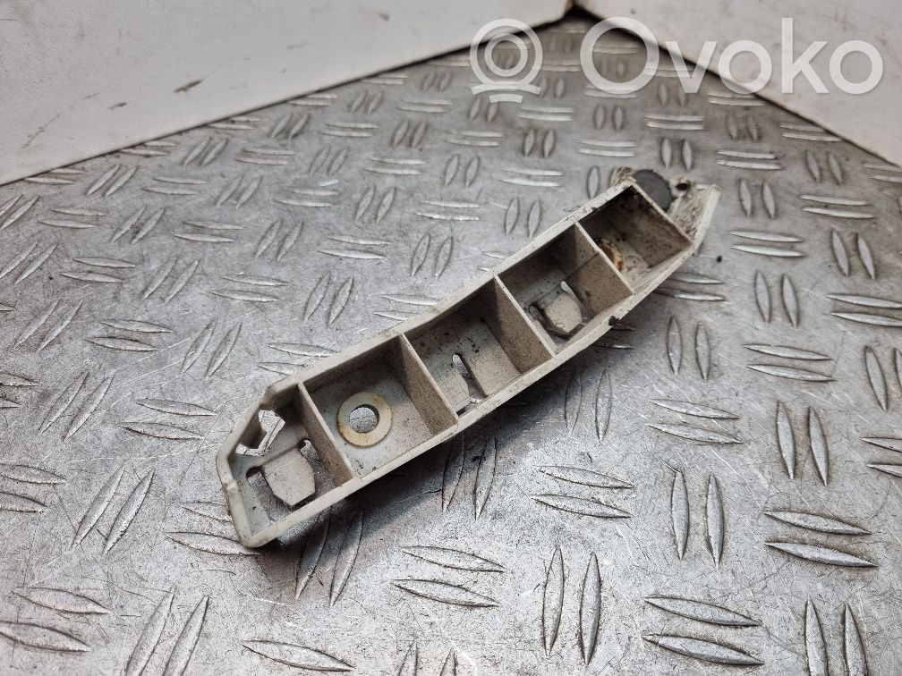 Front bumper mounting bracket   BM5117D958