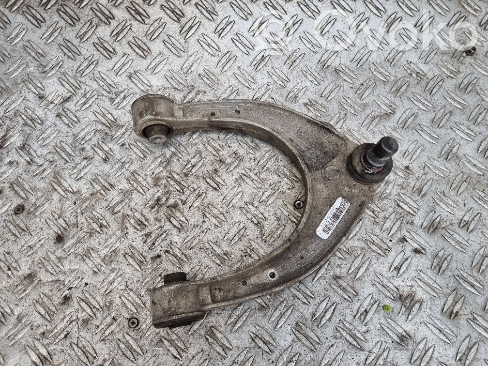 BMW 5 F10 F11 U veida svira 