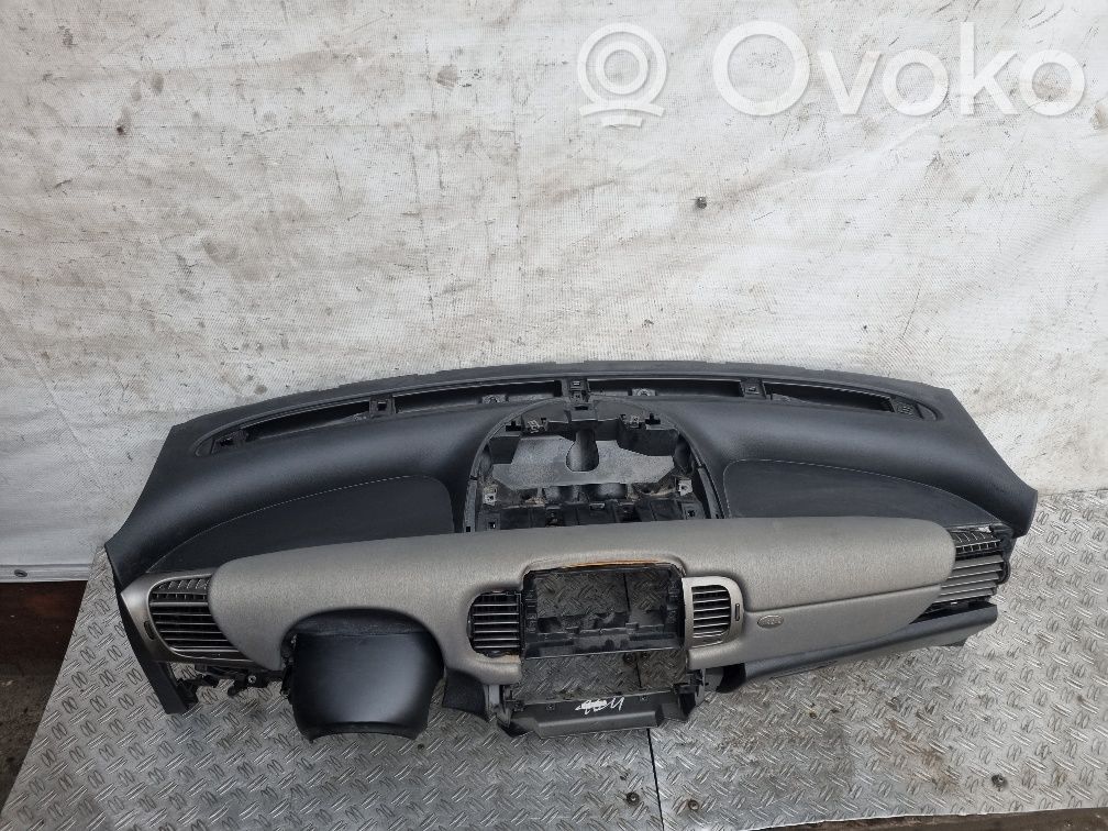 Lancia Ypsilon Panelė 