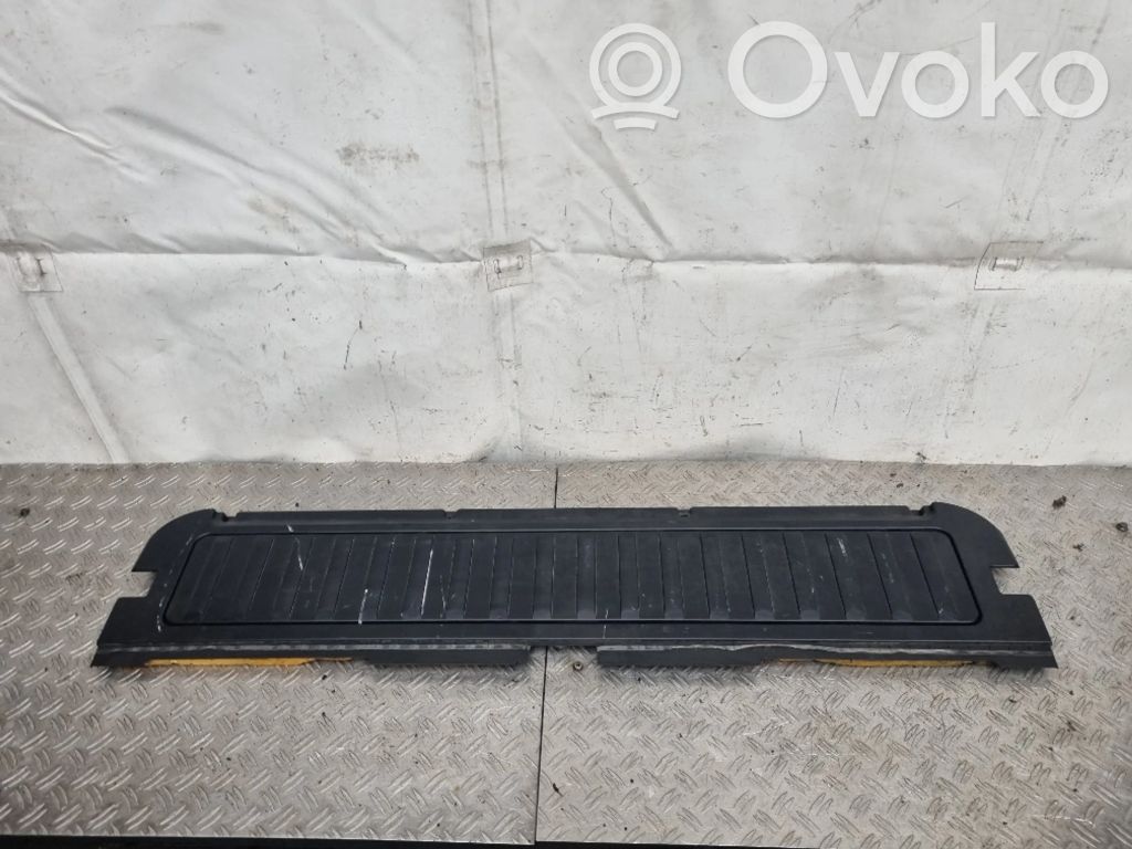 BMW X5 E53 Tailgate trim 