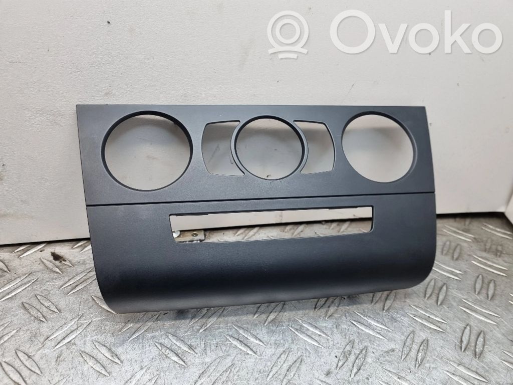 BMW 1 E81 E87 Klimato kontrolės/ pečiuko kontrolės apdaila 