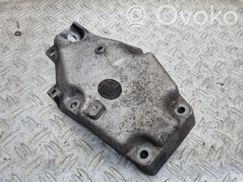 BMW X3 E83 Engine mounting bracket 