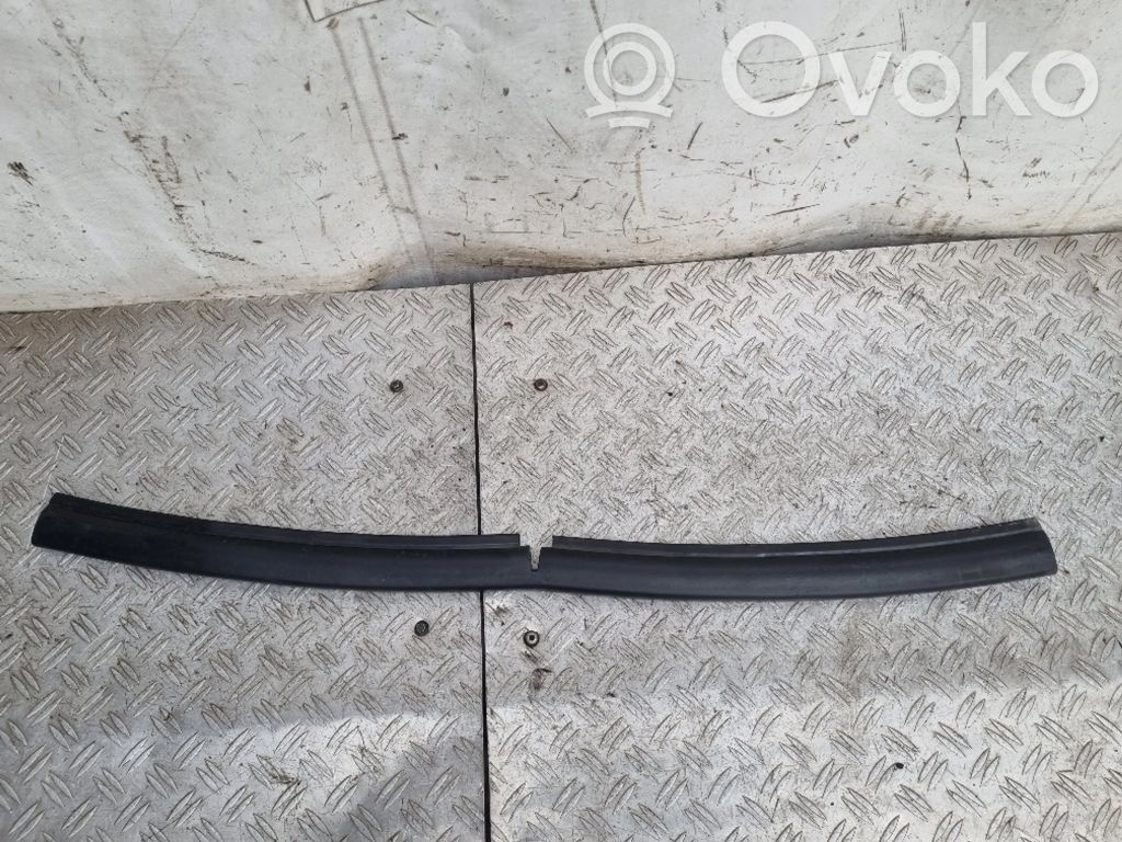 BMW X1 E84 Engine compartment rubber 