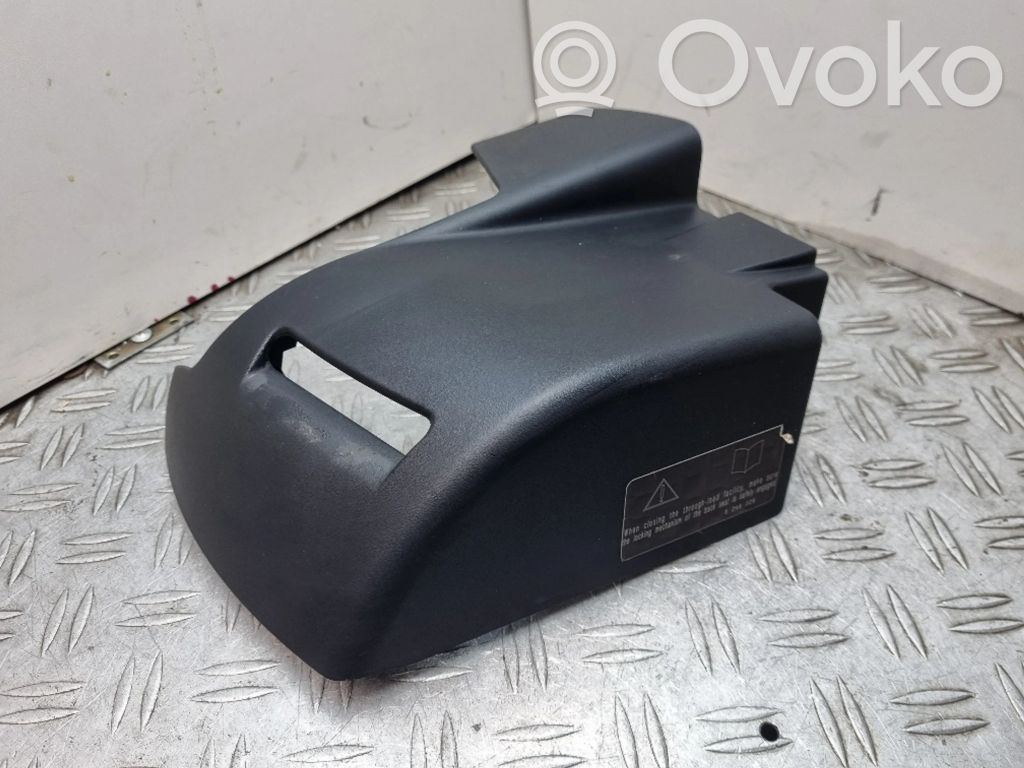 BMW X3 E83 Seat belt trim 