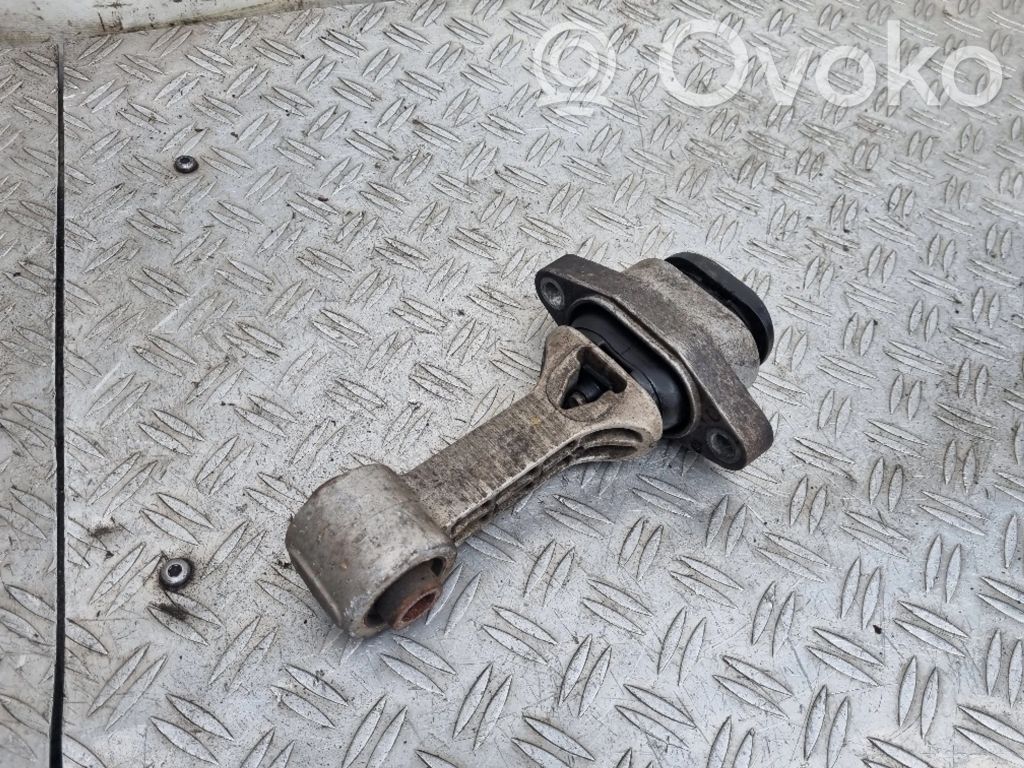 KIA Rio Engine mount bracket 