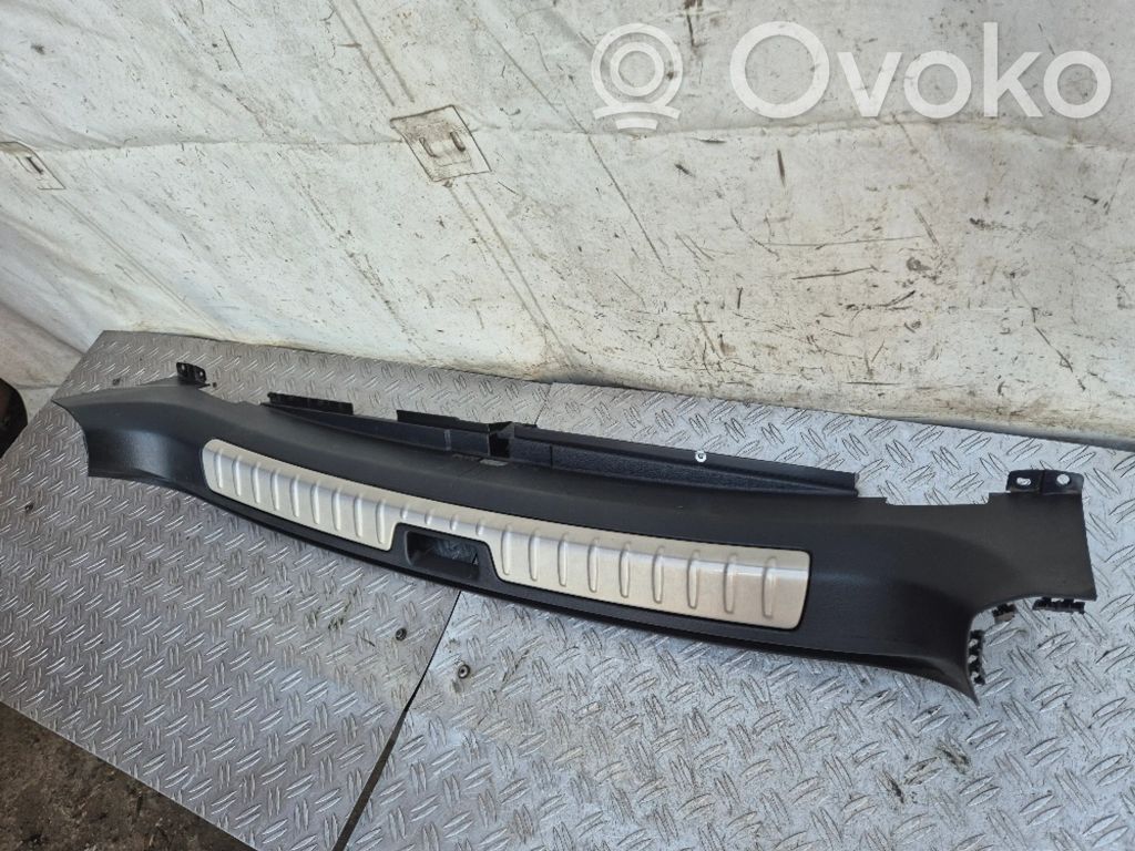 BMW X6 E71 Bagažinės slenksčio apdaila 