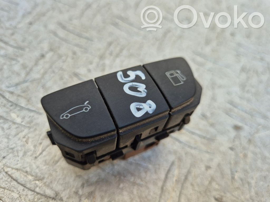 Peugeot 508 Tailgate opening switch 