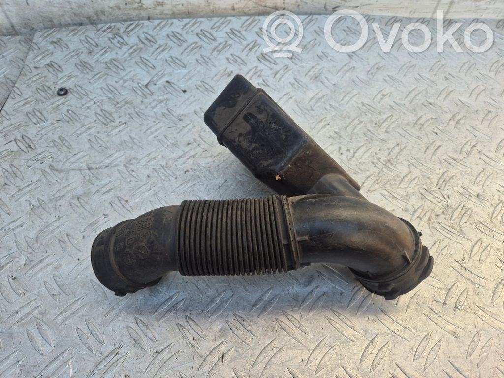 Opel Corsa E Oro paėmimo kanalo detalė (-ės) 